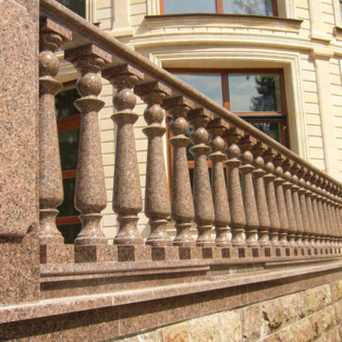 Балясина из гранита б-005